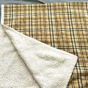 Sherpa Lined Throw 60" x 70"